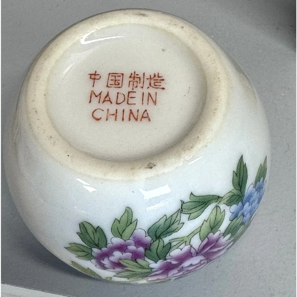 Vintage Mini Chinese Ginger Jar w‎ Lid Floral Peonies Porcelain Asian 2.5